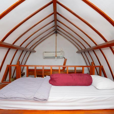 Reddoorz Syariah Near Lombok Epicentrum Mall Mataram Ngoại thất bức ảnh