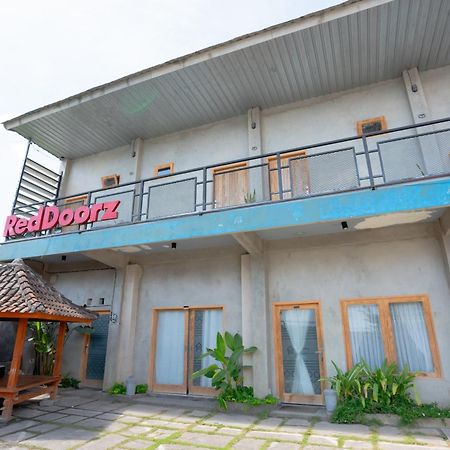 Reddoorz Syariah Near Lombok Epicentrum Mall Mataram Ngoại thất bức ảnh