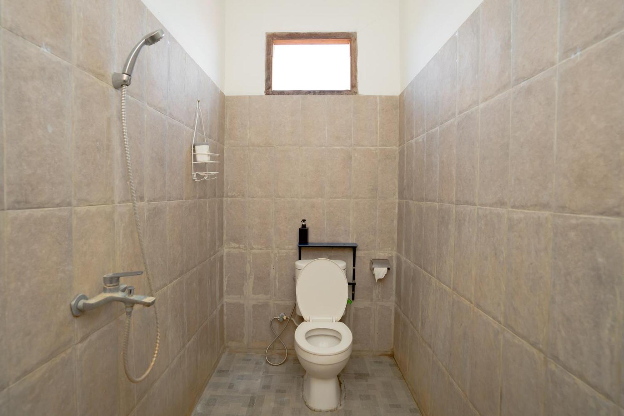 Reddoorz Syariah Near Lombok Epicentrum Mall Mataram Ngoại thất bức ảnh