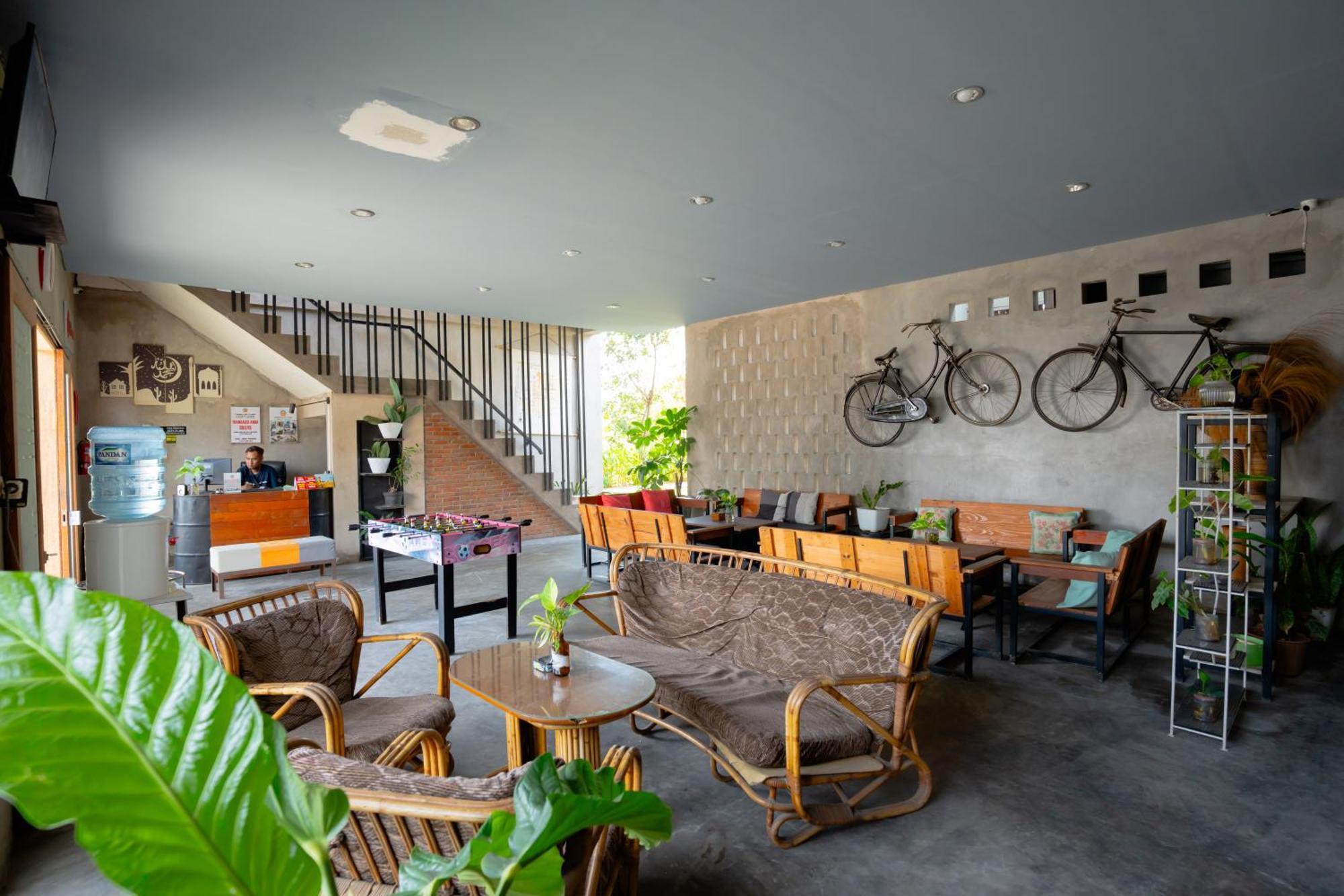Reddoorz Syariah Near Lombok Epicentrum Mall Mataram Ngoại thất bức ảnh