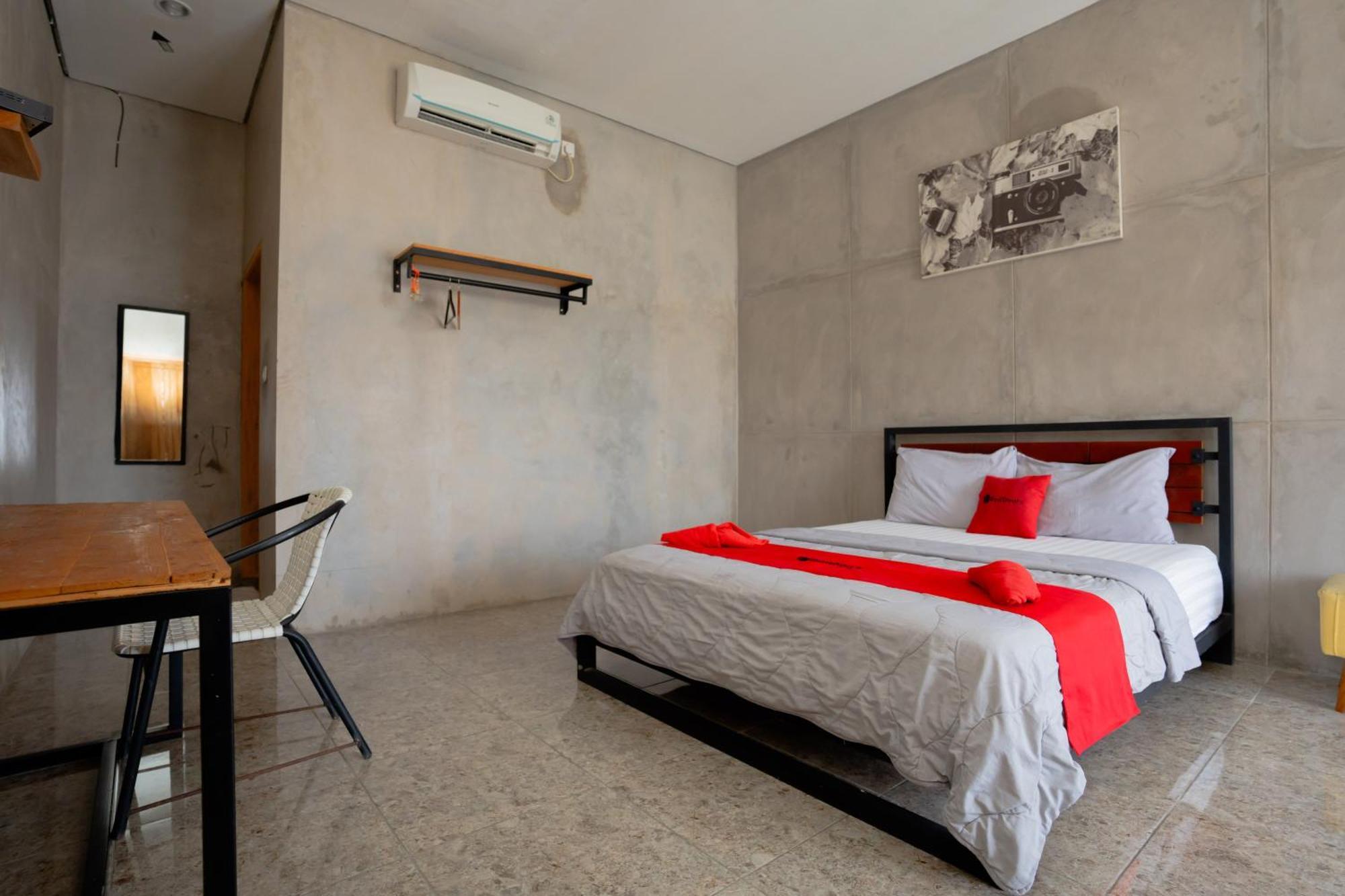 Reddoorz Syariah Near Lombok Epicentrum Mall Mataram Ngoại thất bức ảnh