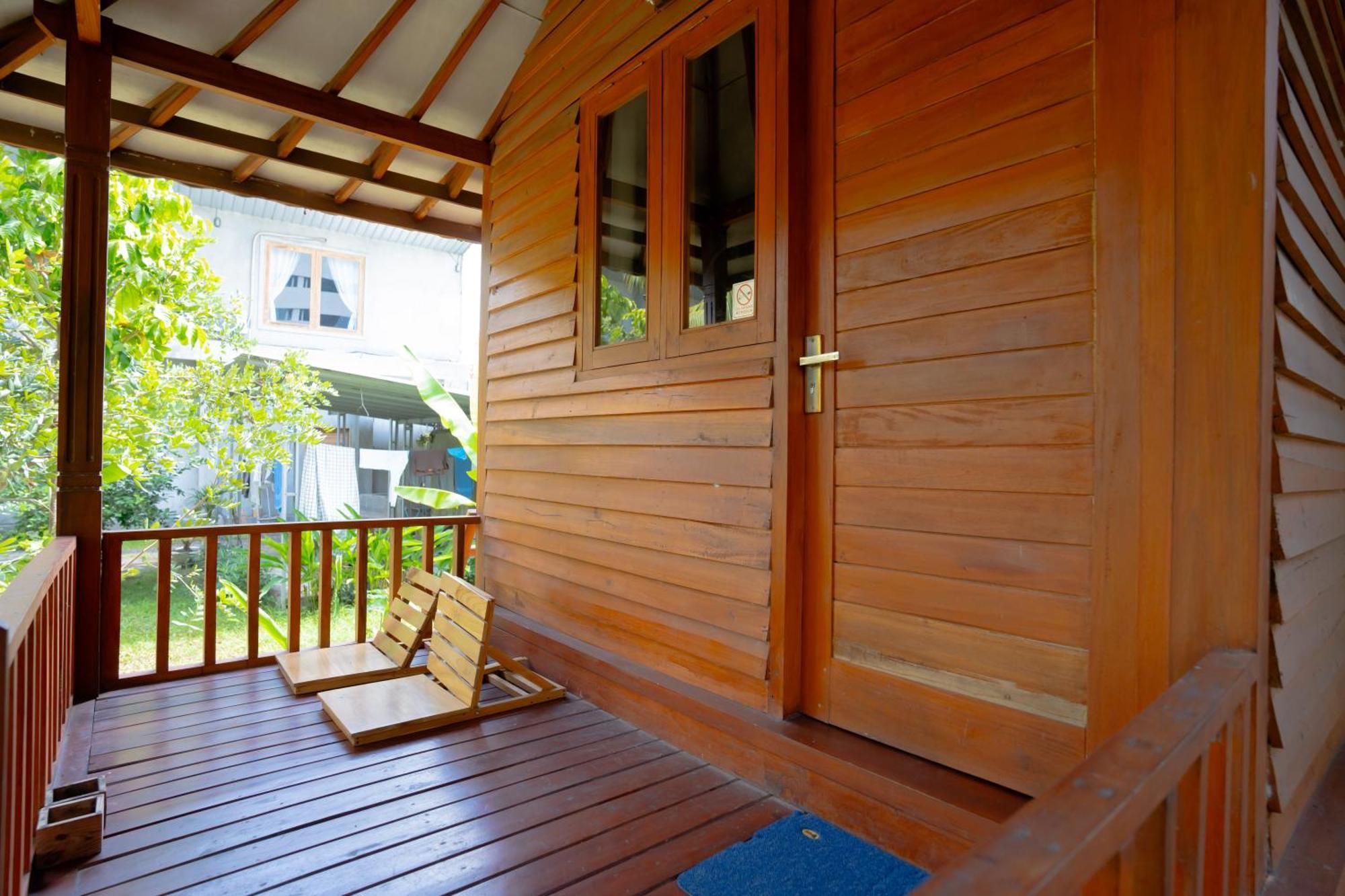 Reddoorz Syariah Near Lombok Epicentrum Mall Mataram Ngoại thất bức ảnh