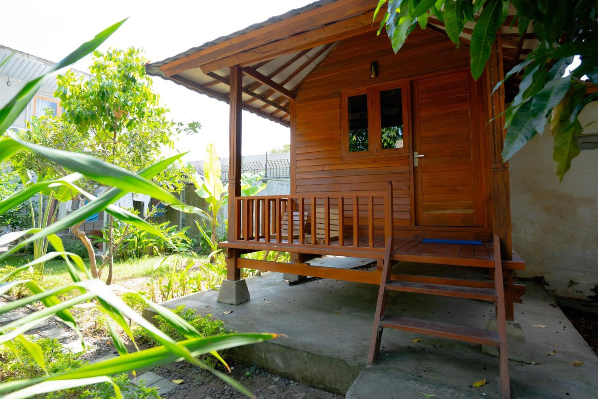 Reddoorz Syariah Near Lombok Epicentrum Mall Mataram Ngoại thất bức ảnh