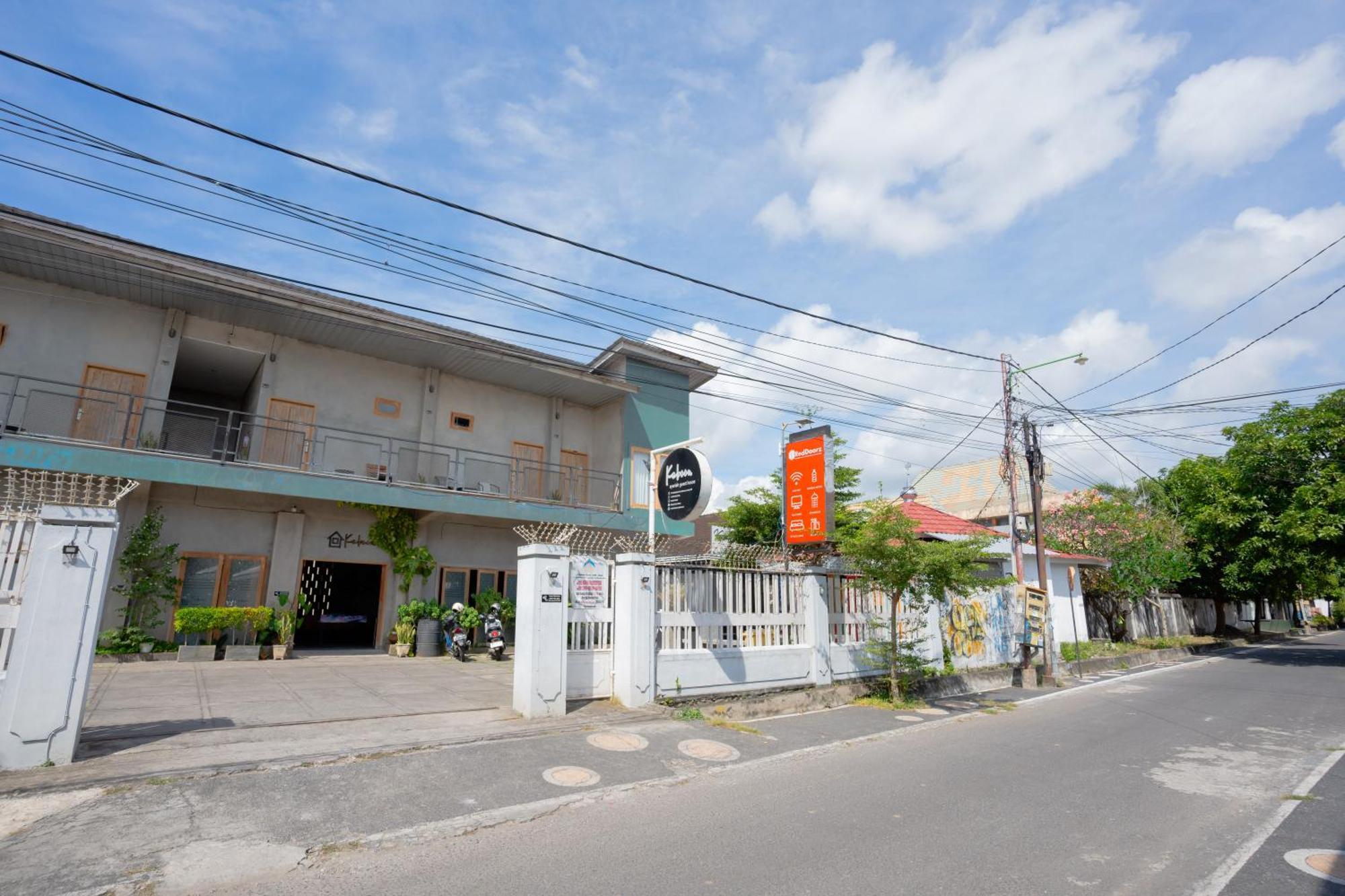Reddoorz Syariah Near Lombok Epicentrum Mall Mataram Ngoại thất bức ảnh